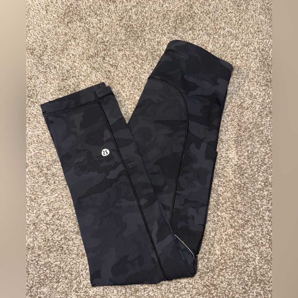 LuluLemon Black Camouflage capri Leggings